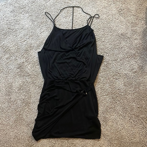 Little black guess dress - Picture 1 of 3